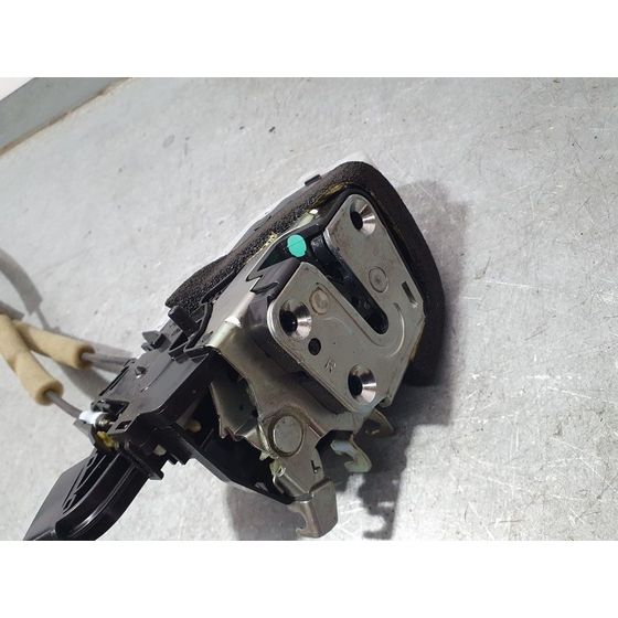 Cerradura Puerta Trasera Derecha Para Nissan Leaf