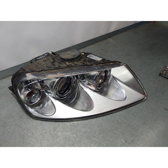 Faro Derecho Para Volkswagen Touareg