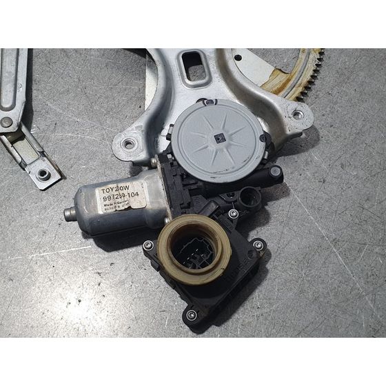 Elevalunas Trasero Derecho para Toyota Corolla Verso