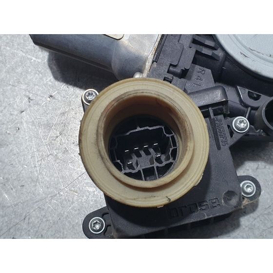Elevalunas Trasero Derecho para Toyota Corolla Verso