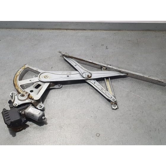 Elevalunas Trasero Derecho para Toyota Corolla Verso
