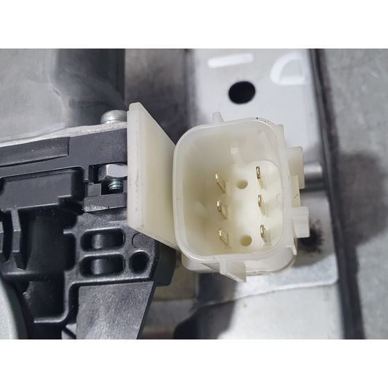 Elevalunas Delantero Derecho para Nissan Micra V (K14)