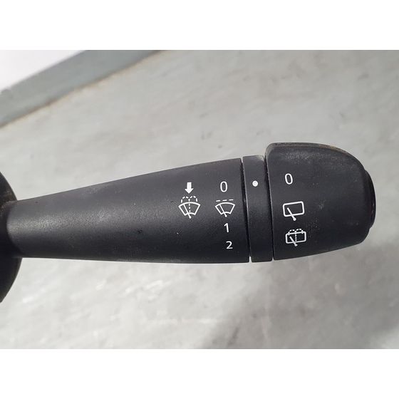 Mando Limpia para Dacia Sandero