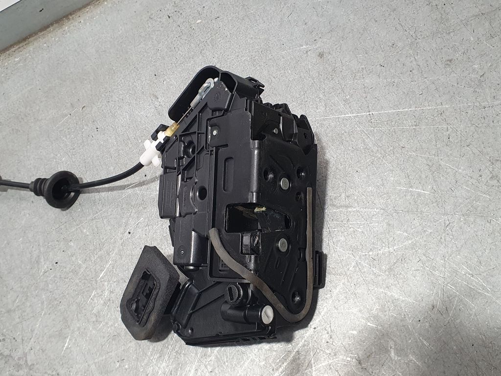 Cerradura Puerta Trasera Izquierda  Para Skoda Octavia Lim.