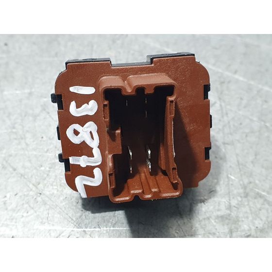 Mando Elevalunas Delantero Izquierdo Para Renault Captur