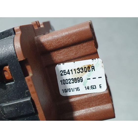 Mando Elevalunas Delantero Izquierdo Para Renault Captur