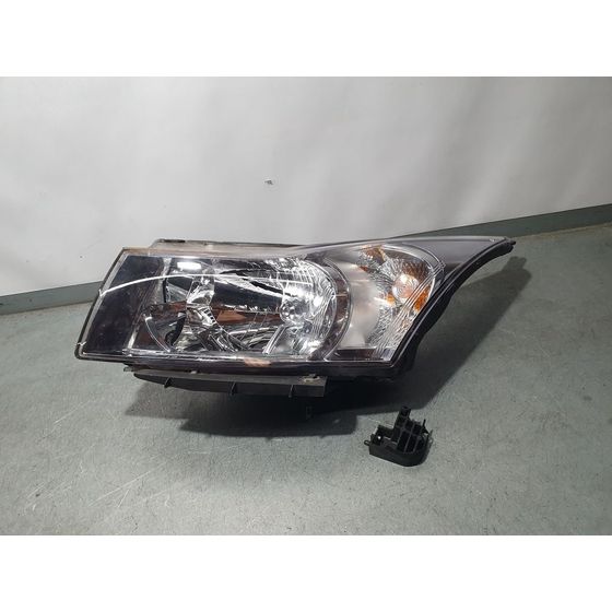 Faro Izquierdo Para Chevrolet Cruze