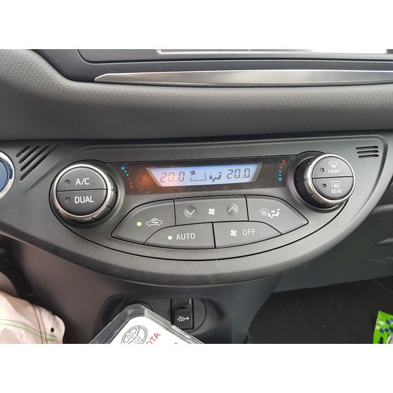 Mando Climatizador Para Toyota Yaris