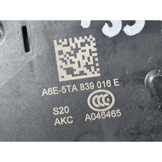 Cerradura Puerta Trasera Derecha Para Skoda Superb