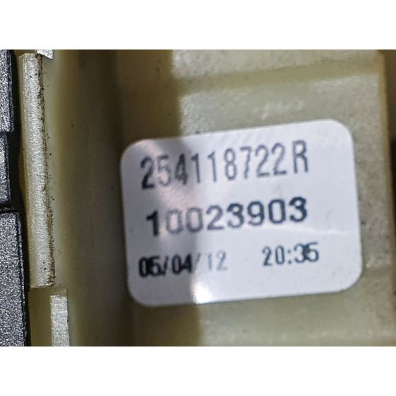 Mando Elevalunas Delantero Izquierdo Para Renault Clio Iv