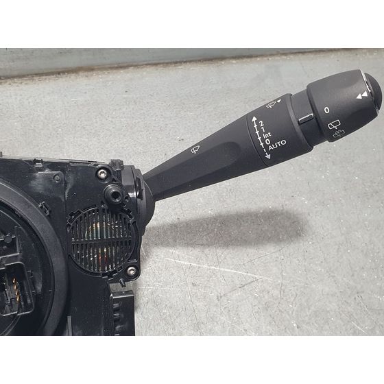 Com 2000 Para Peugeot 208