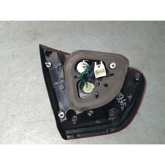 Piloto Trasero Derecho Para Kia Rio