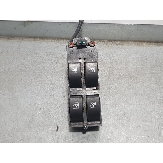 Mando Elevalunas Delantero Izquierdo para Tata Safari