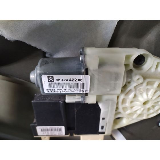 Elevalunas Delantero Izquierdo Para Citroen C4 Coupe