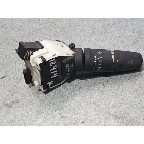 Mando Limpia Para Nissan Nv 200