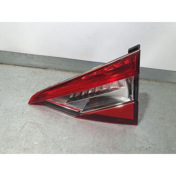 Piloto Trasero Derecho Para Skoda Superb
