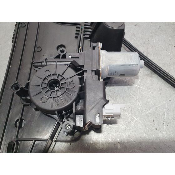 Elevalunas Delantero Derecho Para Peugeot 2008
