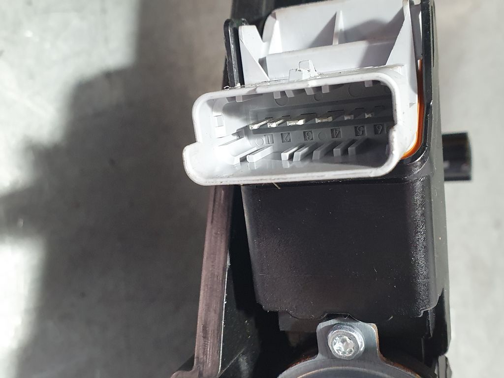 Elevalunas Delantero Derecho Para Peugeot 2008