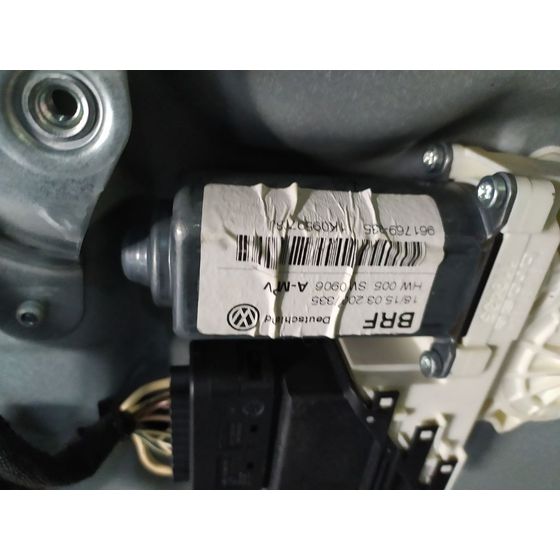Elevalunas Trasero Izquierdo Para Volkswagen Touran