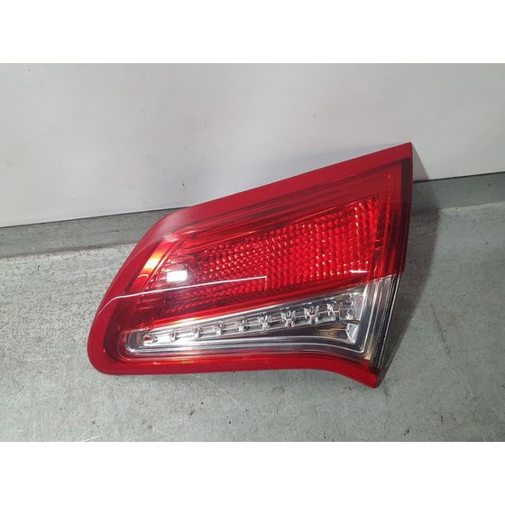 Piloto Trasero Derecho Para Citroen C4 Lim.