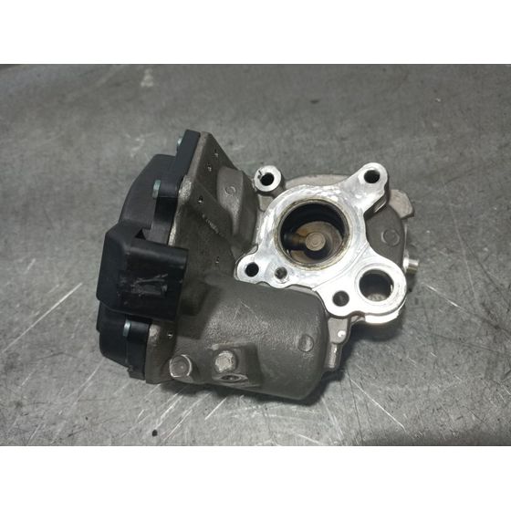 Caja Mariposa Egr para Mercedes-Benz Clase C (W205) Familiar