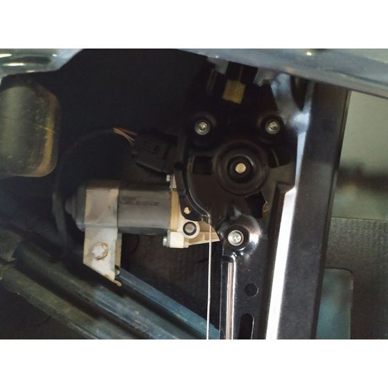 Elevalunas Trasero Derecho Para Bmw Serie 5 Berlina