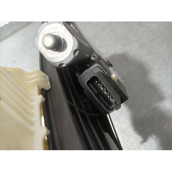 Elevalunas Trasero Izquierdo Para Peugeot 5008