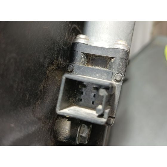 Elevalunas Delantero Derecho Para Mazda 2 Lim.