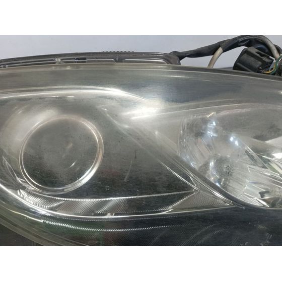 Faro Derecho Para Mazda 6 Lim.