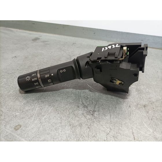 Mando Luces Para Mazda 6 Lim.