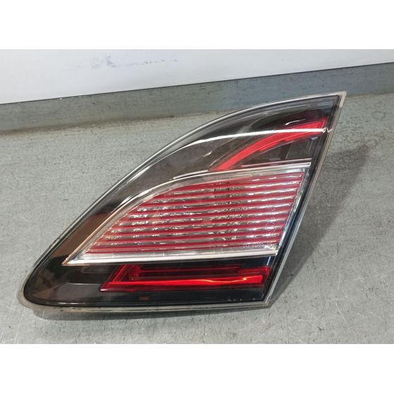 Piloto Trasero Derecho Para Mazda 6 Lim.