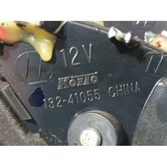 Piloto Trasero Derecho Para Mazda 6 Lim.
