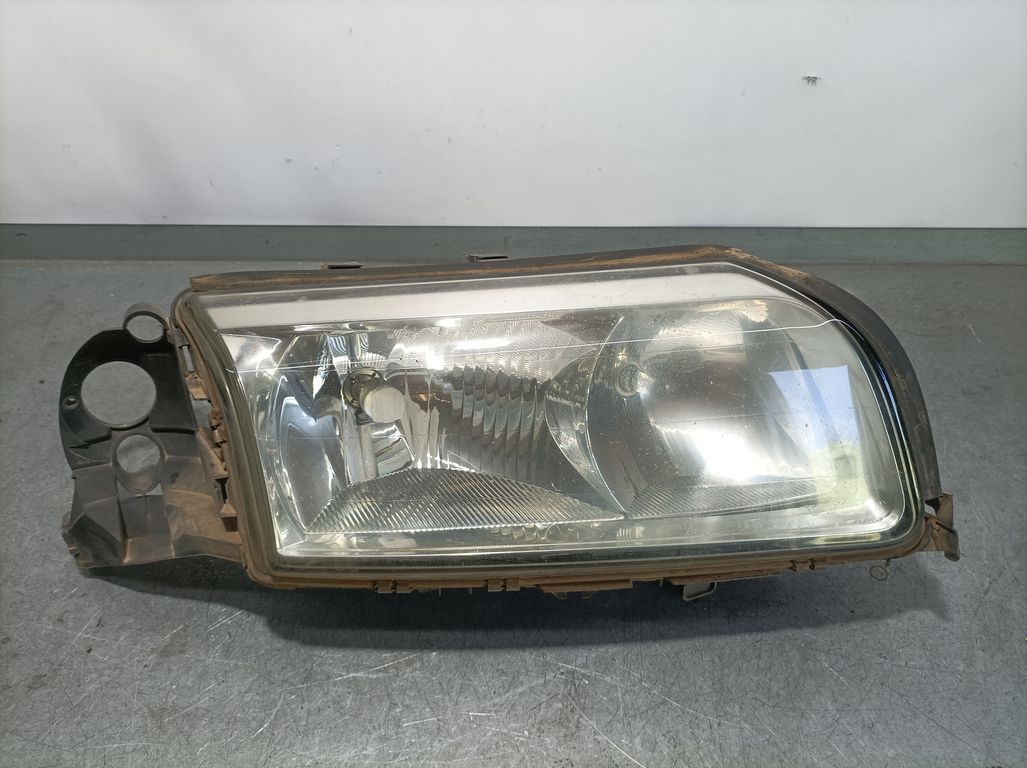 Faro Derecho Para Volvo S80 Berlina