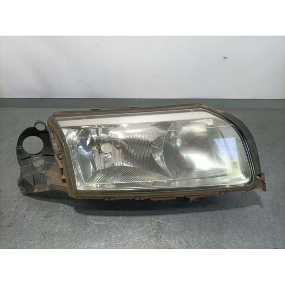 Faro Derecho Para Volvo S80 Berlina
