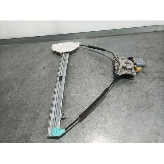 Elevalunas Delantero Derecho para Kia Rio (Yb)