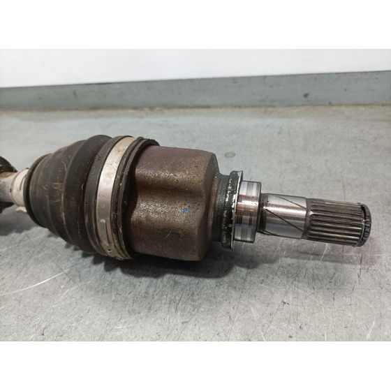 Transmision Delantera Izquierda Para Nissan Micra V