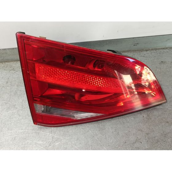 Piloto Trasero Izquierdo Para Audi A4 Ber.