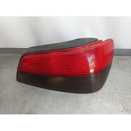 Piloto Trasero Derecho Para Peugeot 306 Berlina 3/4/5 Puertas