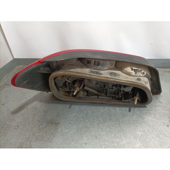 Piloto Trasero Derecho Para Peugeot 306 Berlina 3/4/5 Puertas