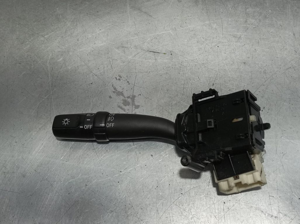 Mando Luces Para Toyota Avensis Berlina