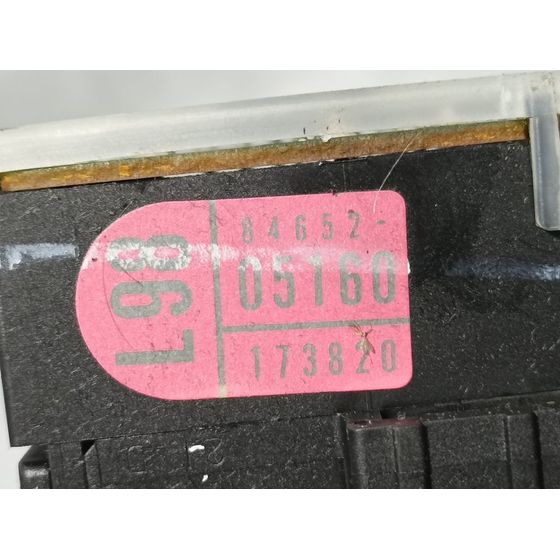 Mando Limpia Para Toyota Avensis Berlina
