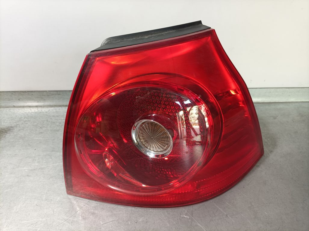 Piloto Trasero Derecho Para Volkswagen Golf V Berlina