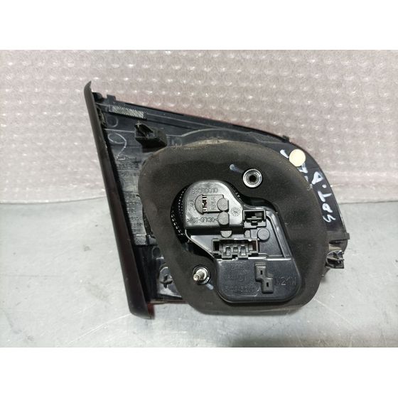 Piloto Trasero Derecho Para Volkswagen Golf Vi