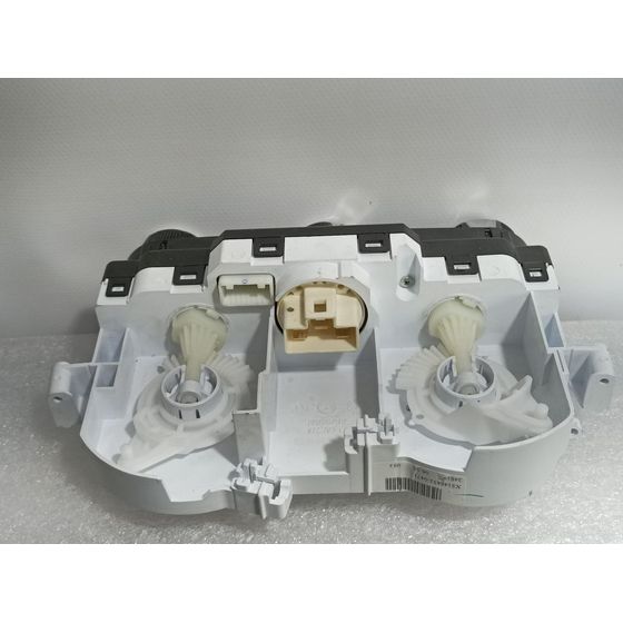 Mando Climatizador Para Nissan Micra V