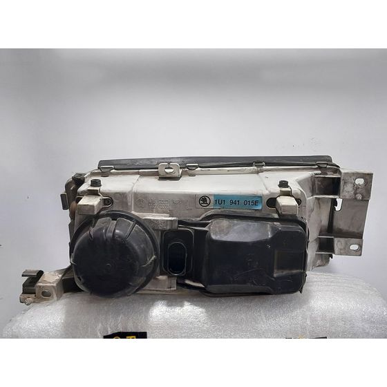 Faro Izquierdo Para Skoda Octavia Berlina