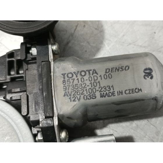 Elevalunas Delantero Derecho Para Toyota Yaris