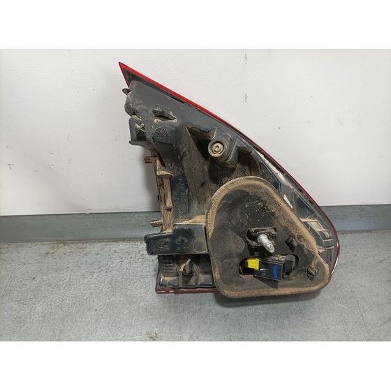 Piloto Trasero Derecho para Peugeot 2008
