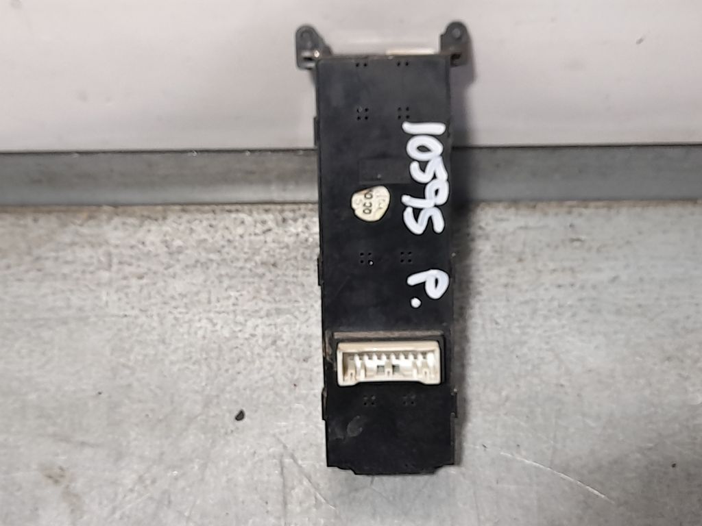 Mando Elevalunas Delantero Izquierdo Para Hyundai I10