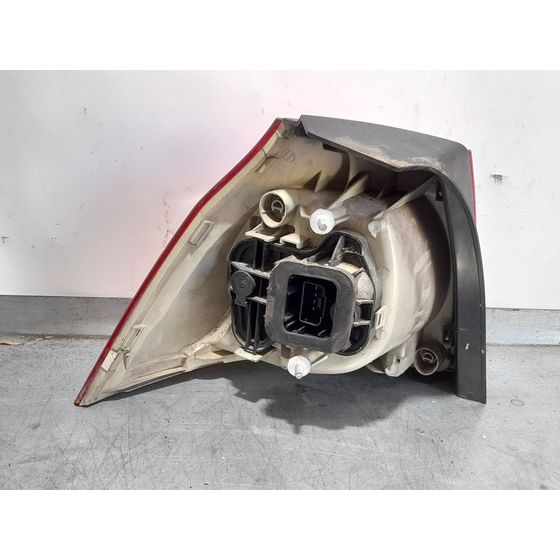 Piloto Trasero Derecho Para Volkswagen Golf V Berlina