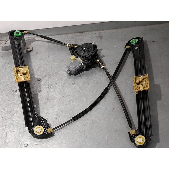 Elevalunas Delantero Derecho Para Volkswagen Golf Vii Lim.